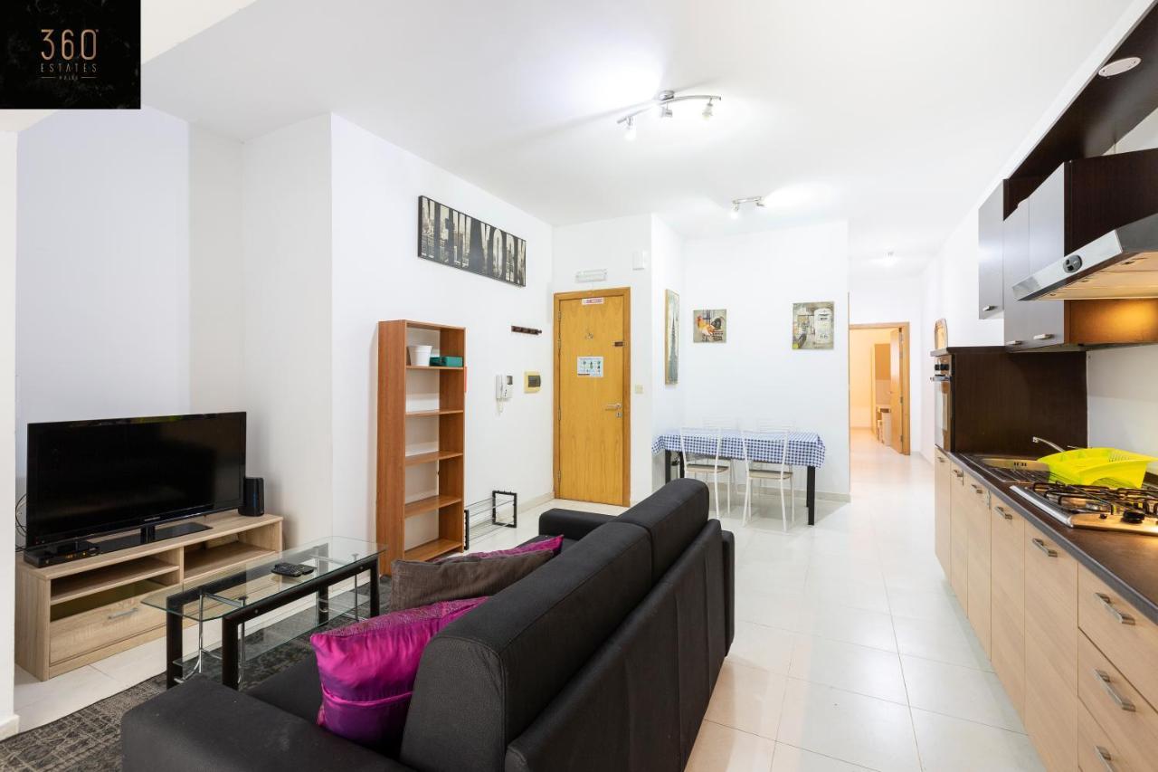 Centre Paceville Apt With Terrace, Bbq & Wifi By 360 Estates Saint Julian's Екстериор снимка